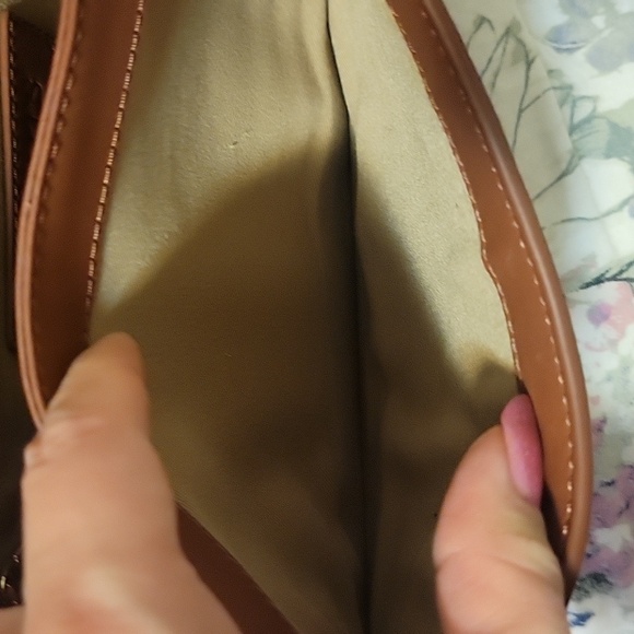 Talbots Saddle Purse - Picture 5 of 9